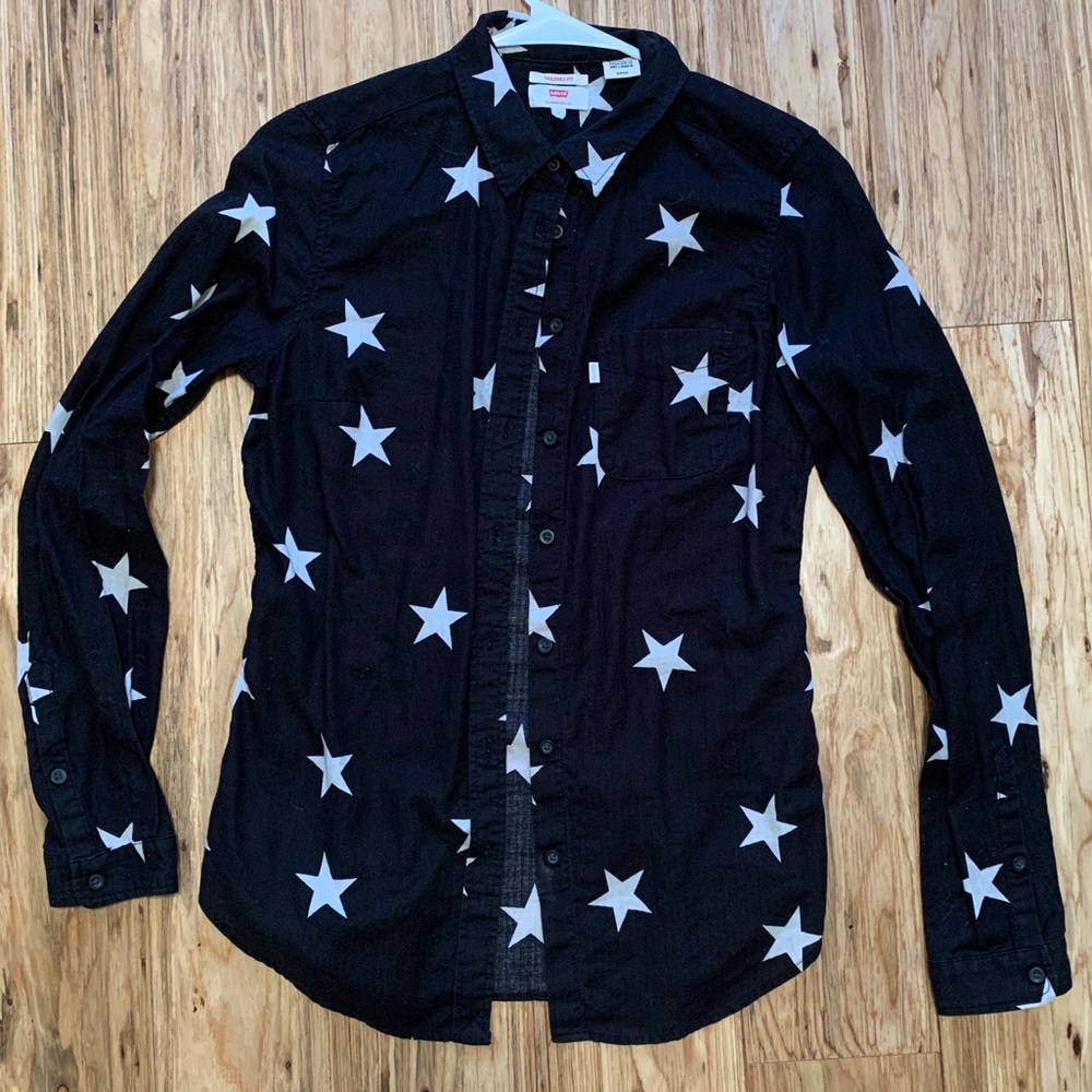 Levis long sleeve button down. Size small.